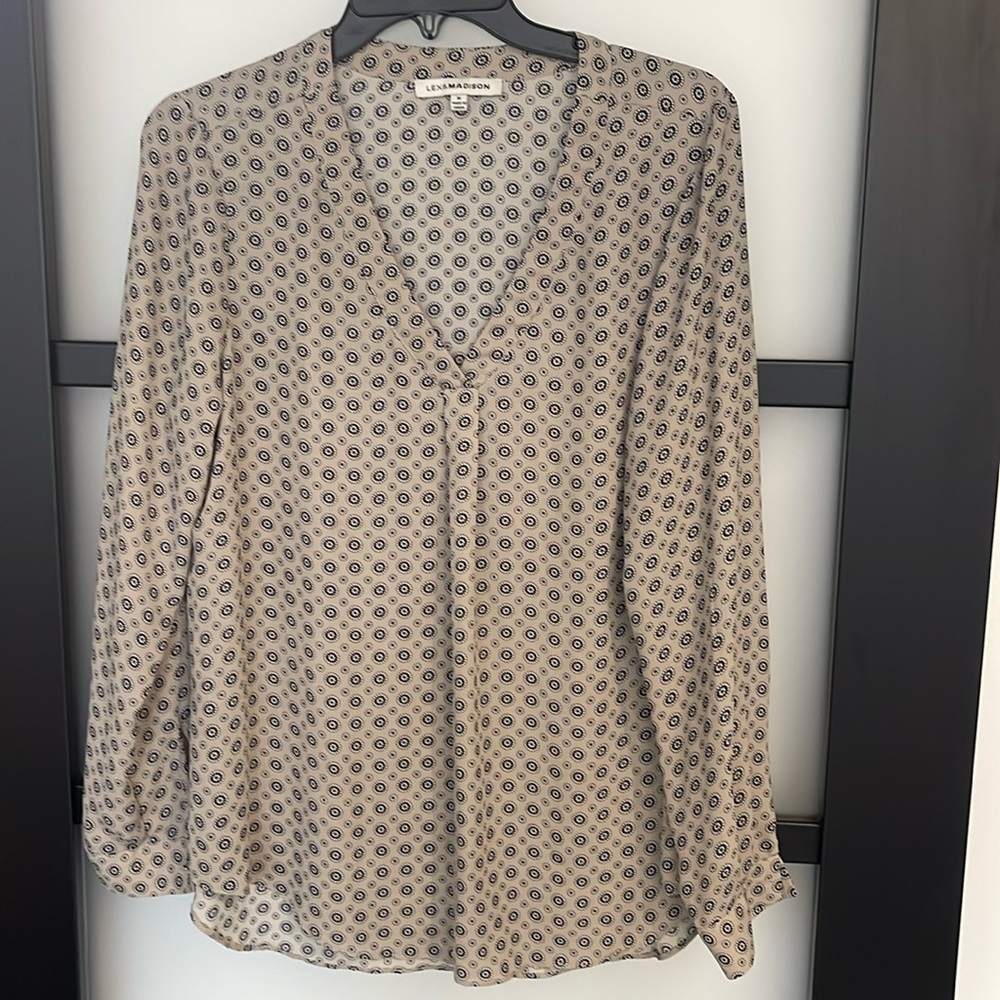 Lex & Madison Beautiful Patterned Blouse Oversized M